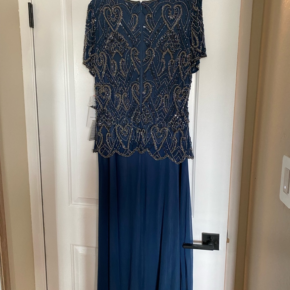 Womens gown dress size 18
